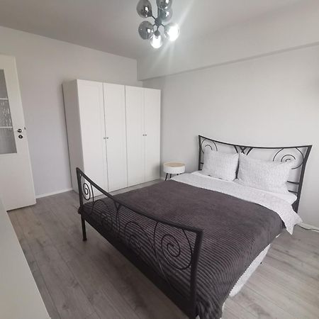 Appartement Apartament Carla à Deva Extérieur photo