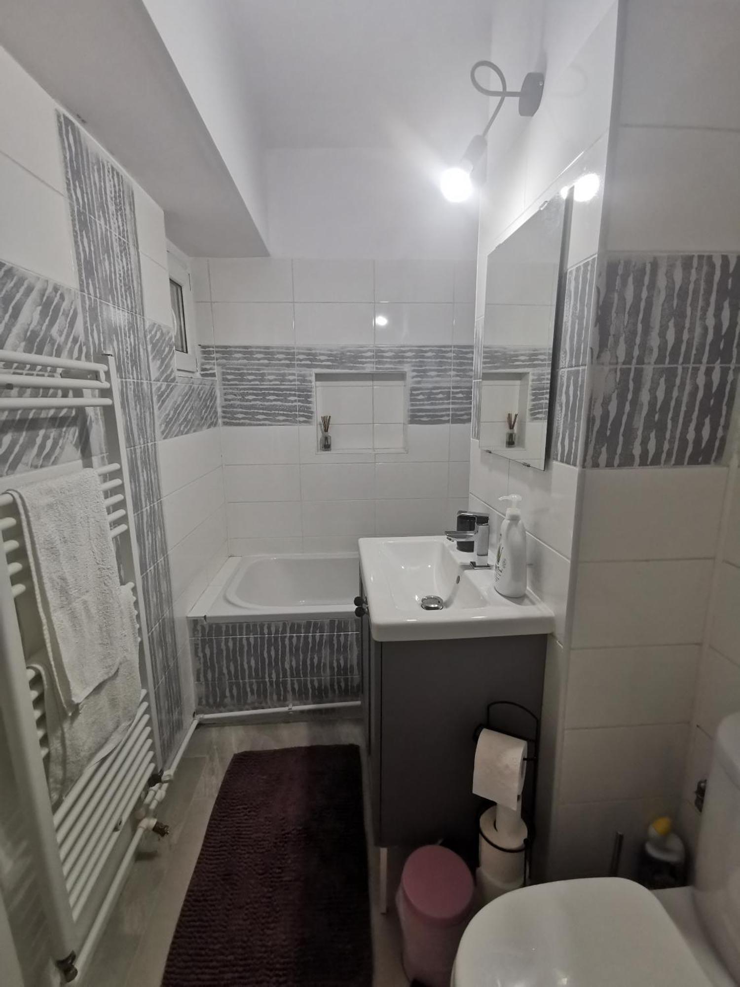Appartement Apartament Carla à Deva Extérieur photo